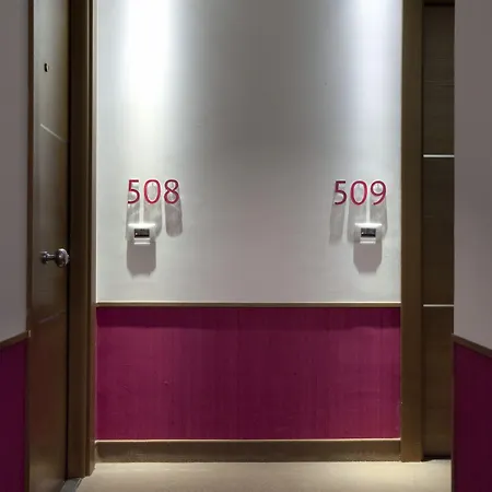 Plaza Hotel 4*