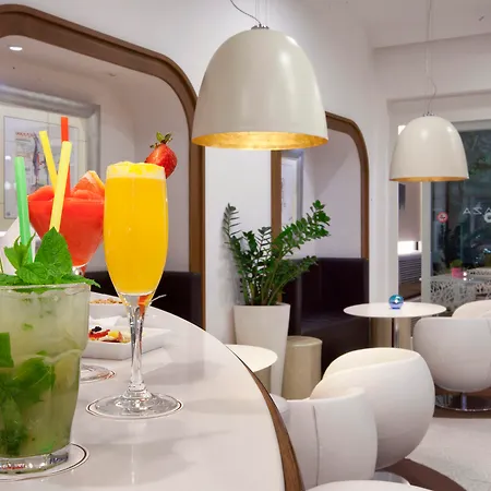 Plaza Hotell 4*