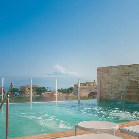 Hotell Plaza 4*