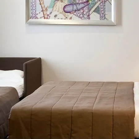 호텔 플라자 4*